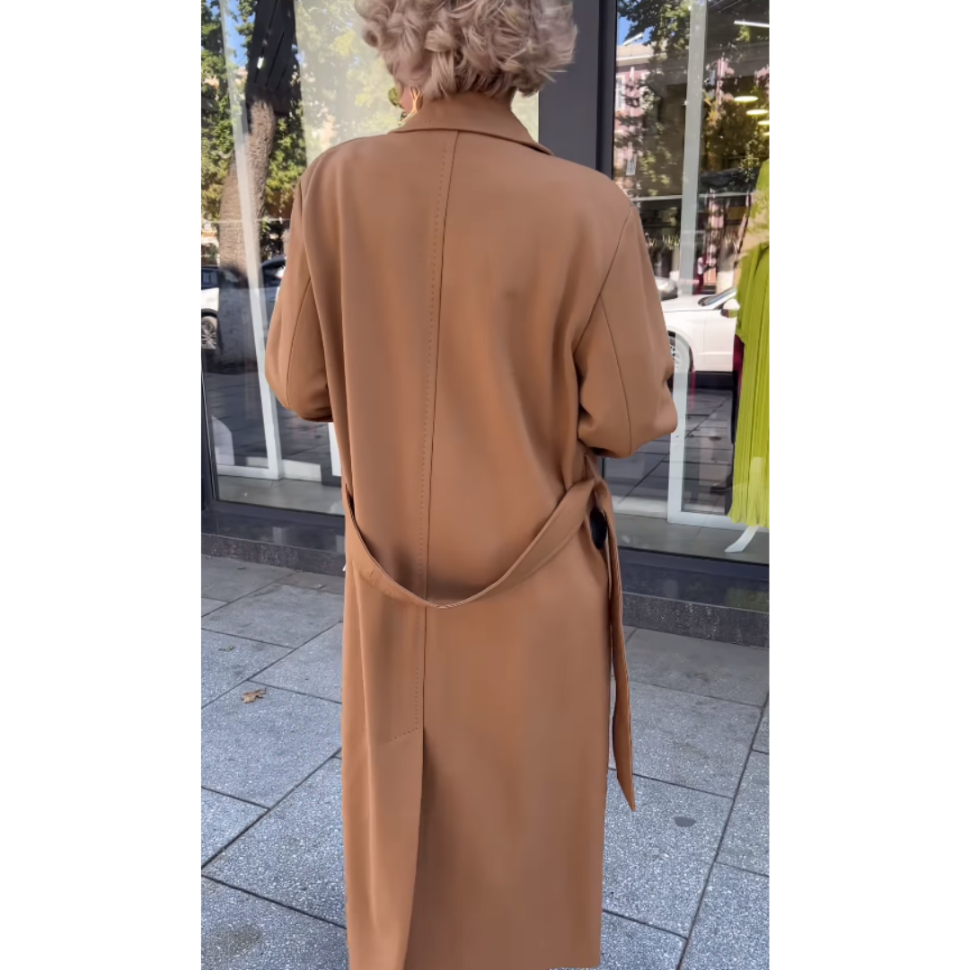 Terra | Trench Elegante con Ricami fatti a Mano